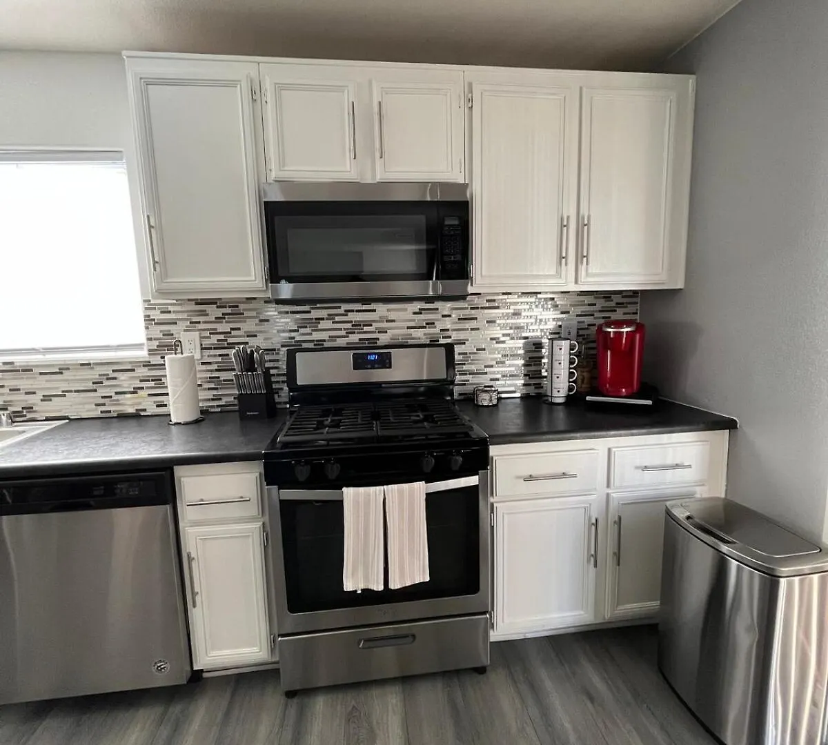 Beautiful 2 Story Home 20 Minutes From The Strip Las Vegas 0*,  Stany Zjednoczone Ameryki