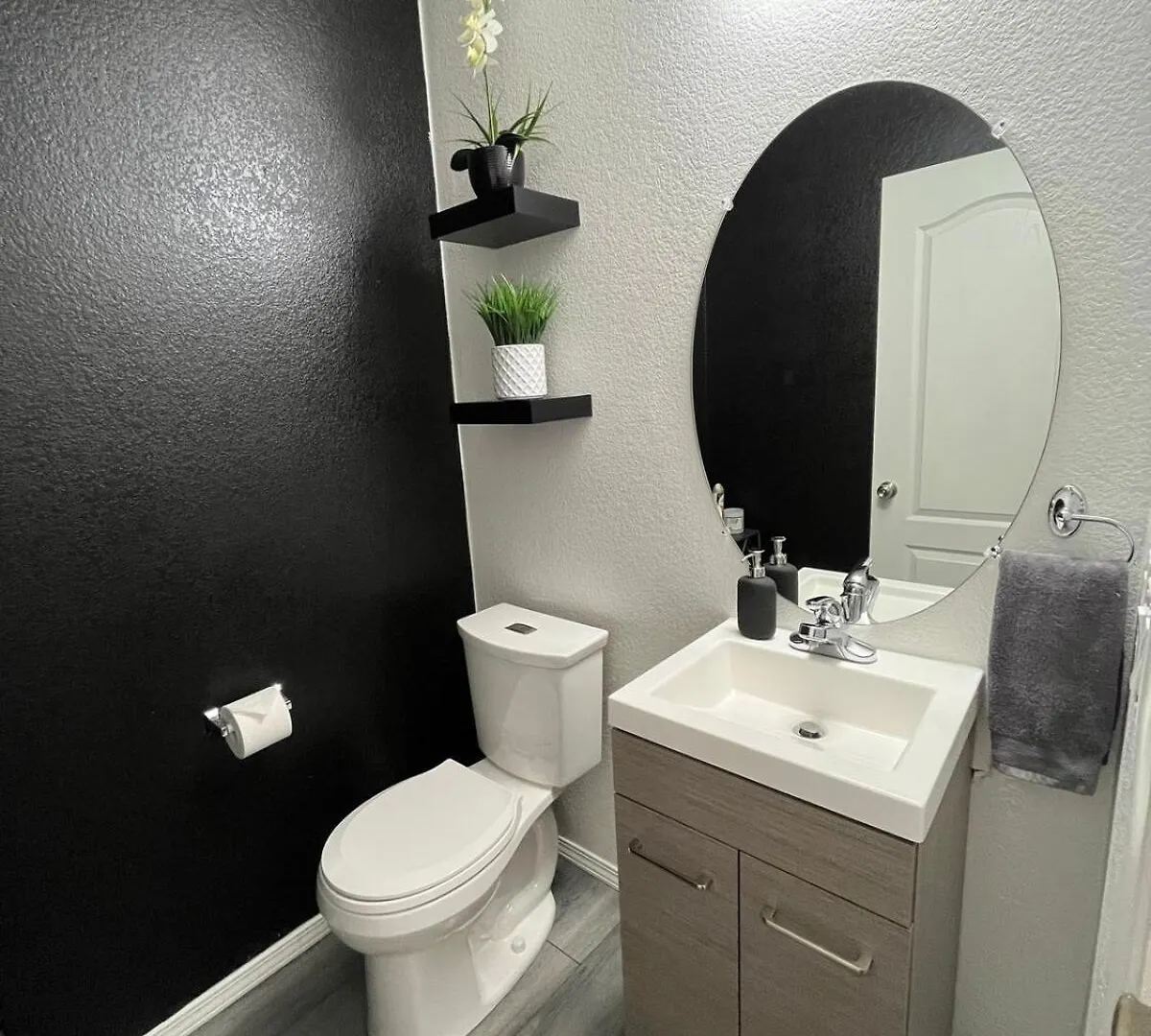 Dom wakacyjny Beautiful 2 Story Home 20 Minutes From The Strip Las Vegas Stany Zjednoczone Ameryki